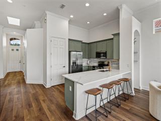 Lake Jovita Golf Course Villa - 8