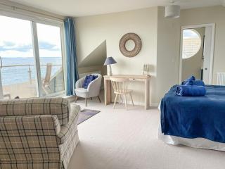 Watersedge House - South Hayling - 0