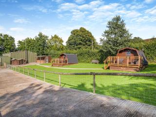 Milo - Uk45070 - Llandybie - 0