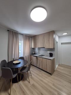 Lendas Apartments & Rooms - Baška Voda - 6