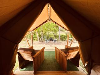 Nature Retreat Cozy tentHVACSpa Bath - Newport - 2