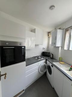 Apartment in Victoria SW1, spacious Thames riverside one bedroom flat - London - 7