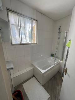 Apartment in Victoria SW1, spacious Thames riverside one bedroom flat - London - 3