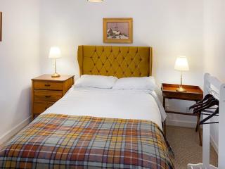 The Thistle - Auchtermuchty - 2