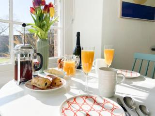 Bank House Apartment - Newnham - 1