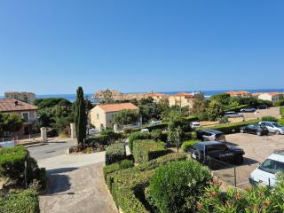 City center apartment with sea view - Isola Rossa - 6