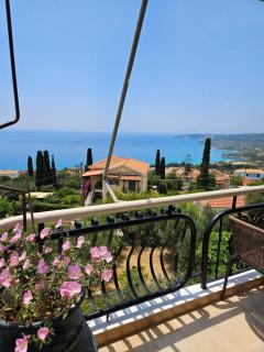 The studio and The view - Vlachata - 9