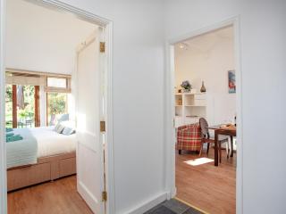 Flaxpool Well Garden Room - Crowcombe - 3