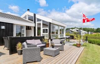 Amazing Home In Sjølund With Kitchen - Sjølund - 2