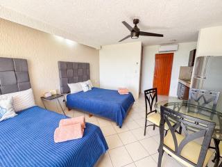 Condo with lagoon view & beach access :) - Cancún - 6