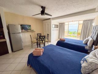 Condo with lagoon view & beach access :) - Cancún - 0