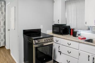 Avenir Centre Suite - Near NBCC, Moncton Hospital, Airport - Moncton - 2