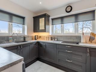 Barn Cottage - Falfield - 6