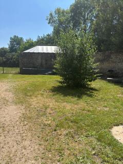 La petite Chapelle - LʼIsle-sur-Serein - 1