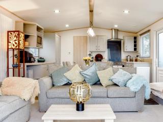 Pinecone Lodge - Sherburn - 0