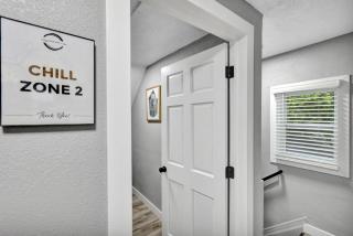 Modern 3BDRM Near Downtown & MSU - Lansing - 9