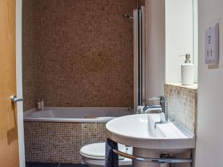 Church View Apartment - 2