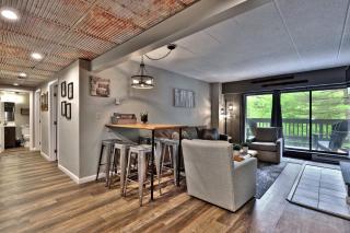 Ski, Hike, Relax - 2BR Killington Condo with Balcony and Free Shuttle - Killington - 3