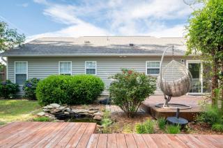 Save 20% on Summer Stays 907 Brewster Lane - 9