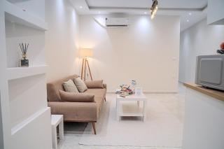 Cozy Luxe Stay - Outdoor Patio - Caïro - 8