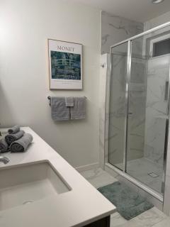 Hollywood House of Luxe - Dallas - 1