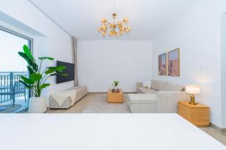 Two Bedroom Apartment Including Yas Theme Park Tickets - Abu Dhabi - 5