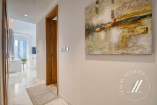 Spacious 3BR Apartment with Sea Views - 3