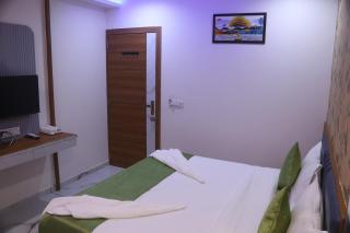 Hotel Metro City - Gandhinagar - 7