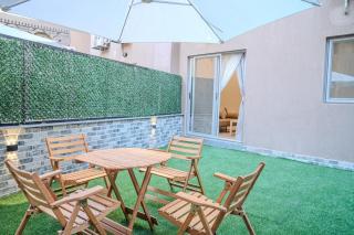 Ground Floor Gem - Patio Lounge - Cairo - 0