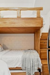CABIN STUDIO in KL TOWER, Greenbelt, Makati! Max Capacity 6 pax! - Manila - 3