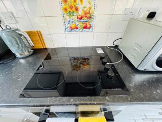 Town centre with parking - Huntingdon - 6