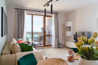 Apartments Poemia- sea view, Free Parking, complex Carpe Diem - Baltsjik - 5
