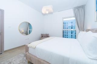 2 Bedroom Apartment Including Yas Theme Park Tickets - Abu Dhabi - 2
