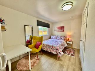 Cozy 1 Bedroom Apartment 10 minutes to SeaTac Airport - Seattle - 0
