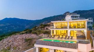 Luxurious spacious villa with sauna and Turkish bath in Kalkan - 3