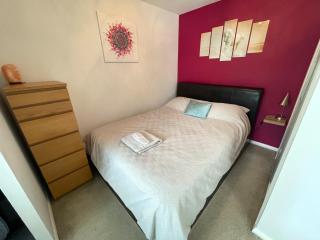 Beautiful Peaceful Studio Flat - Waltham Abbey - 6