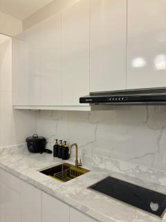The Royal Ocean Crest Lofts - - 2