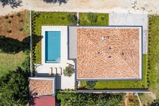 Villa Chiara, Neubau-Ferienhaus Pula-Sisan - Šišan - 2