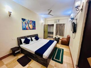 The Garden inn Varanasi - 1