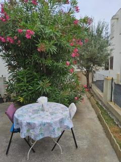 La MER du Cardinale, grande Terrasse clim 4 personnes - 2