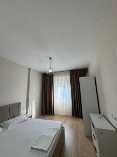 Tirana Lake View Premium Apartment - 2