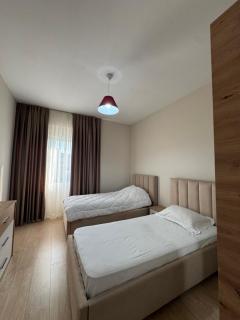 Tirana Lake View Premium Apartment - Tirana - 3