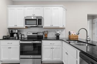 New! Branson - Walk-in Sleeps 8 - Branson - 5