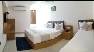 Hotel Royal Relax - Gandhinagar - 3