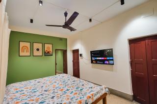 2 rooms appartment with balcony and kitchen - 1