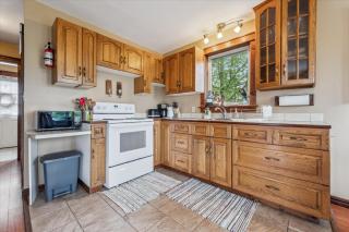 Dragonfly Cove - Nature-inspired Lakeside Living - Tobermory - 2