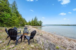 Tranquil 4br Waterfront Island Retreat - Lion's Head - 5