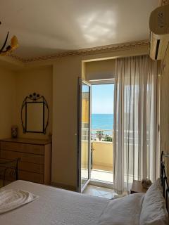 Coastal Bliss Retreat - Durazzo - 2