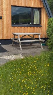 1 Bedroom Cabin with Mountain & Loch Views - Quiet Location between Glencoe & Ben Nevis - Onich - 9