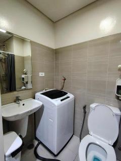 Shore 1 Residences Tower D near MOA and NAIA One Bedroom 3beds with balcony pool view - 4